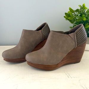 Dr. Scholl’s Wedge